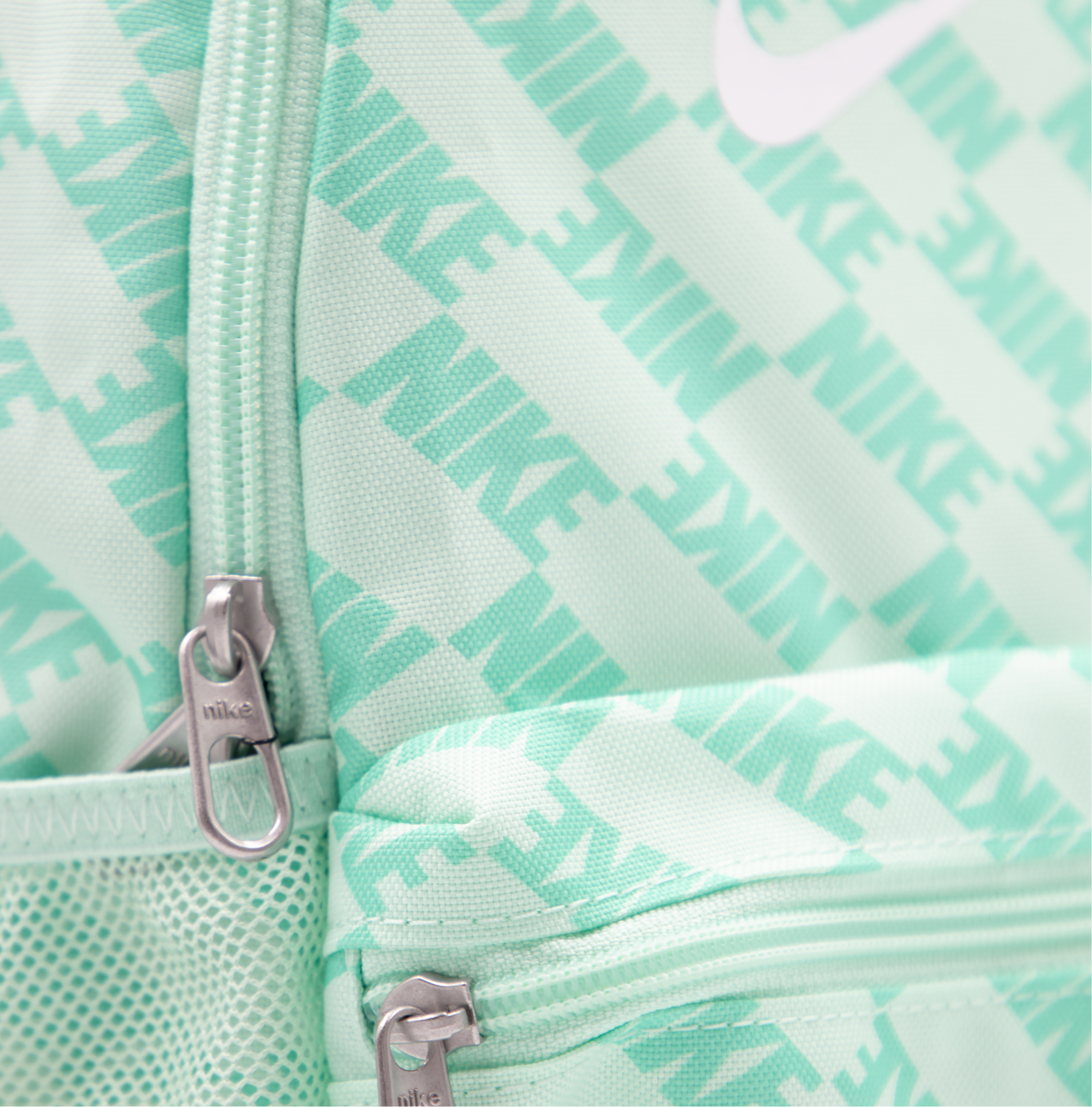 Morral Nike Menta