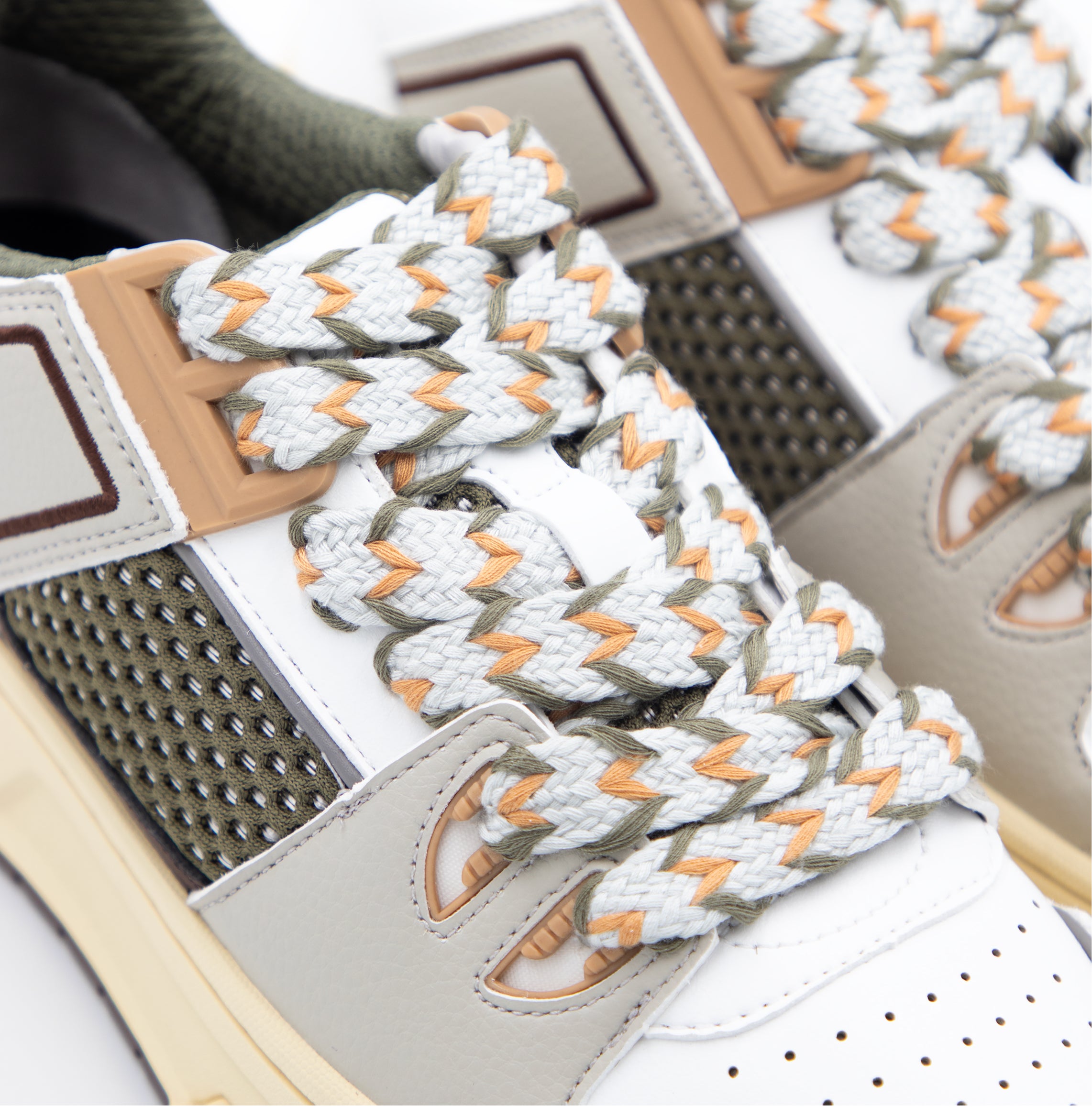 HUGO TRAINERS
