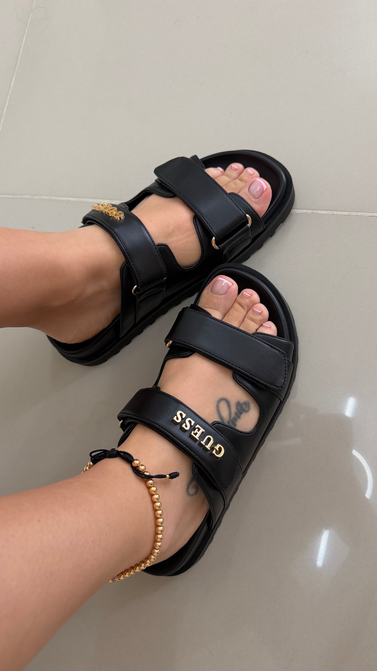 Sandalias Guess